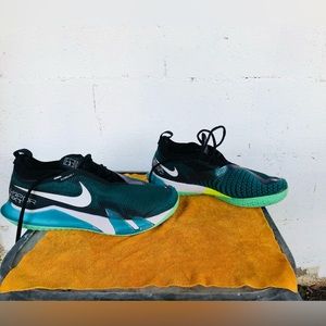 Nike Vapor NCT Tennis shoes. Green with black great condition.